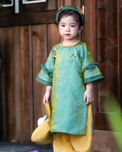 Áo Dài Thiết Kế Ngọc Xuân (Tơ Ánh Kim Thêu Tay) – BST Tết S.A.M Baby & Kids